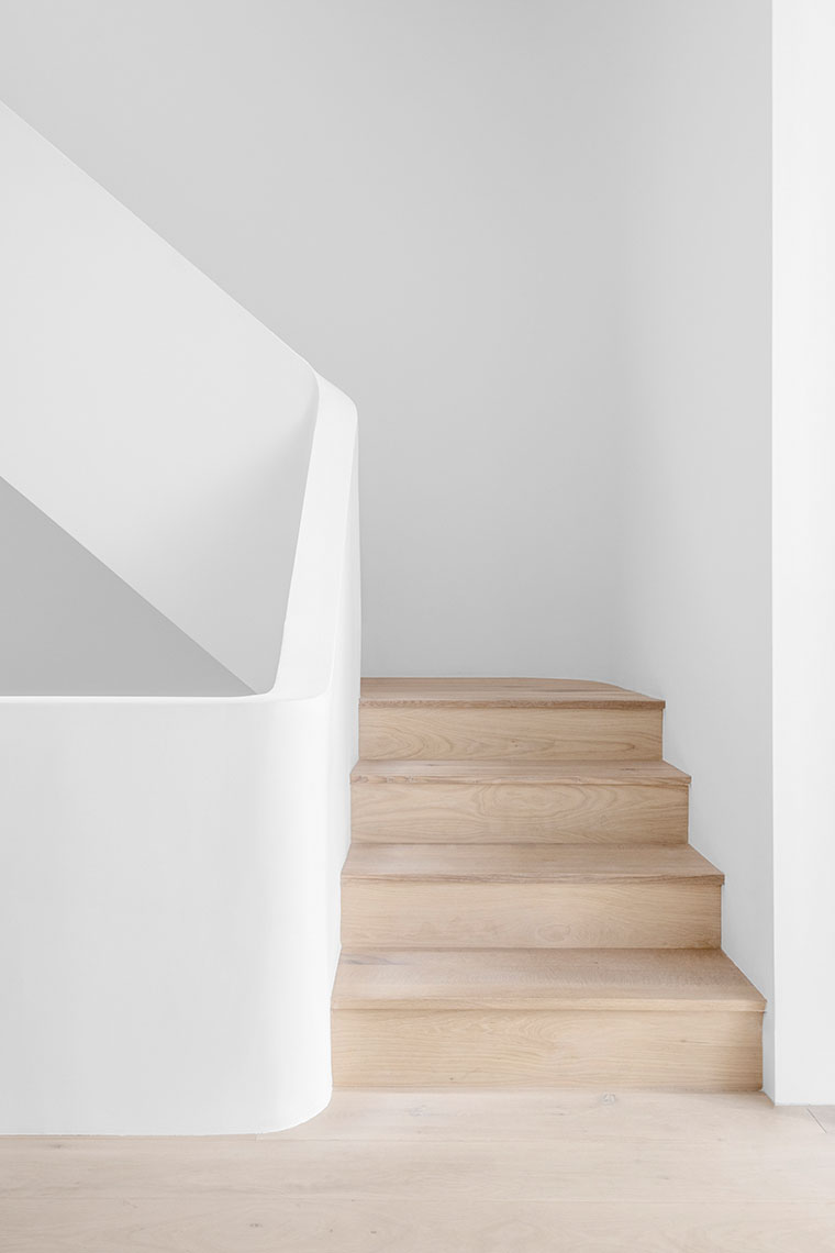 Zoe Wetherall / Interior Architecture / Minimal Stairs