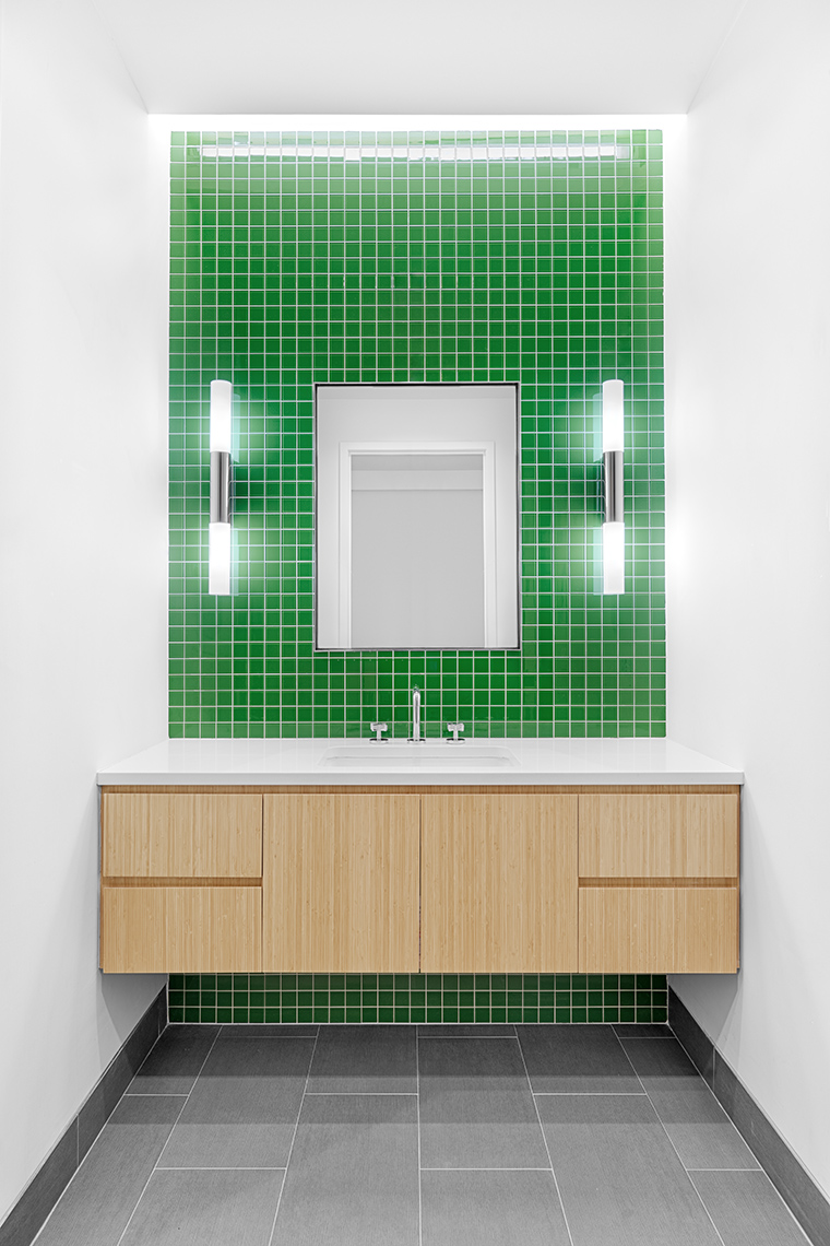 Zoe Wetherall / Interior Architecture / Green Bathroom